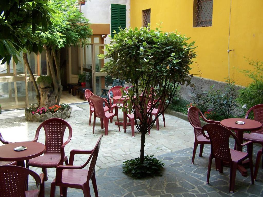 Albergo Corona Salsomaggiore Terme Exterior foto